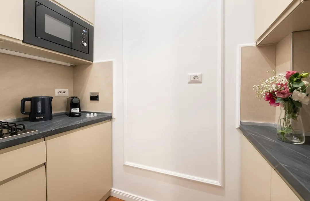 White Flat Termini-1