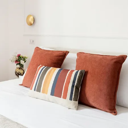 White Flat Termini-3