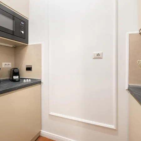 White Flat Termini-2
